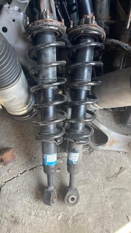 Амортизатор передньої підвіски 4851060180 TOYOTA