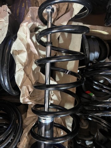 Пружини задні 5502095F0D NISSAN