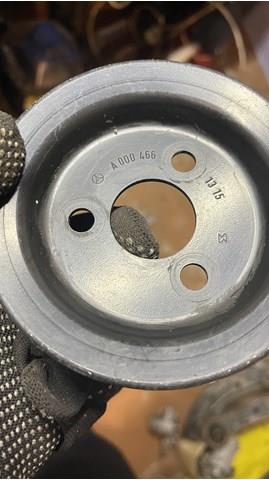 Шків насоса ГПК A0004661315 MERCEDES