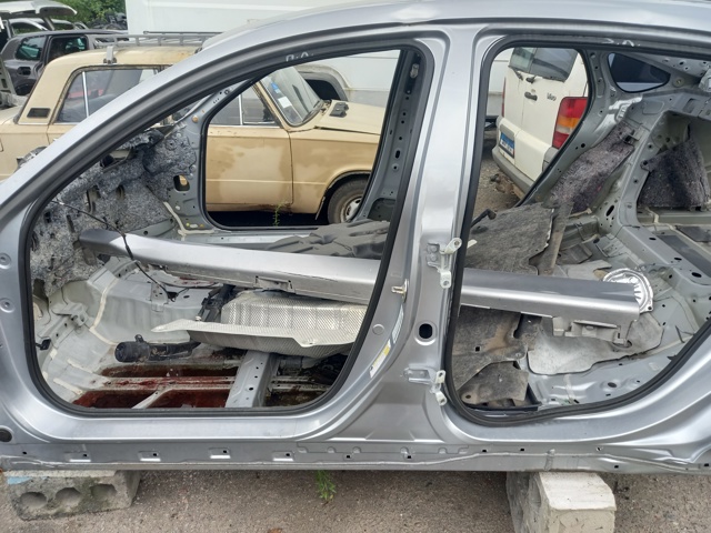 Поріг зовнішній лівий 04641TVAA00ZZ HONDA