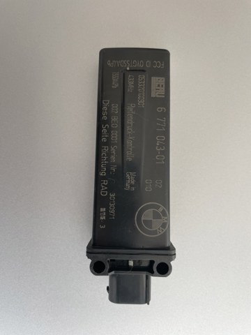 677104301 BMW