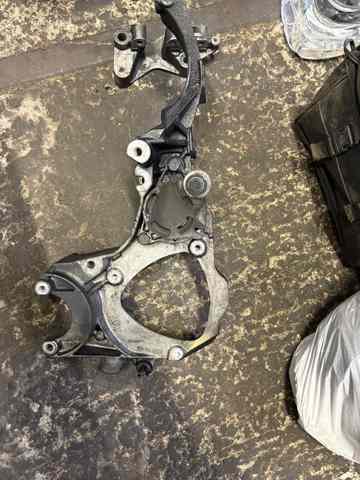 Кріплення генератора 8200154164 RENAULT