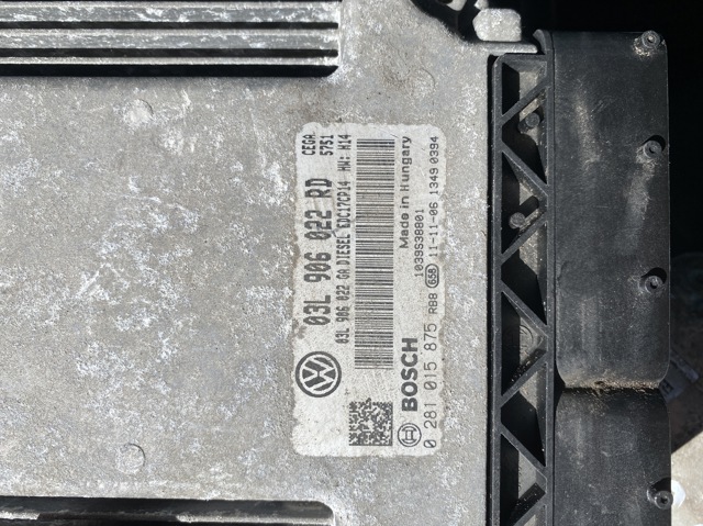 Блок електронного управління 03L906022RD VAG