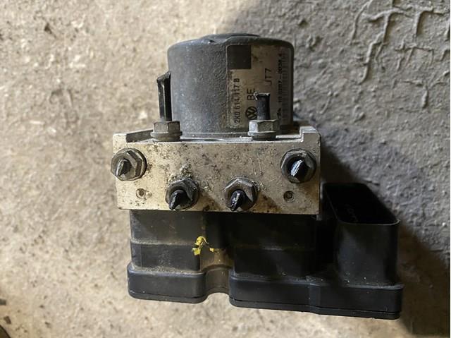 Блок управління АБС (ABS) 2K0614117B VAG