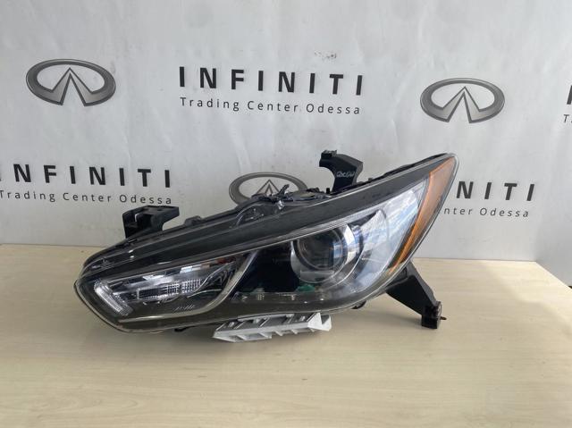 Фара 260609NF0C NISSAN