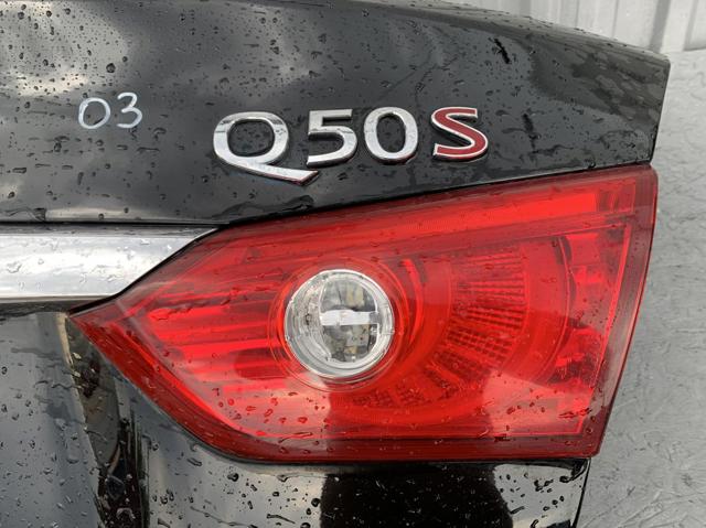 Задній правий стоп 265504HB1B NISSAN