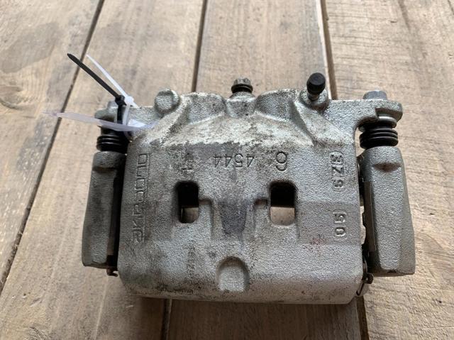 Супорт гальмівний, передній, лівий 410114CU0A NISSAN