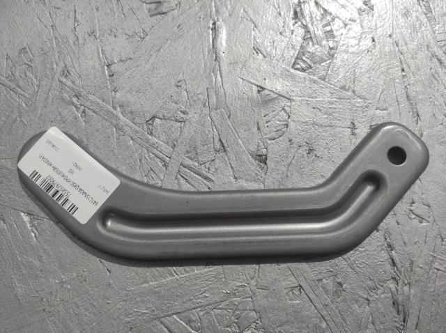 Кронштейн-адаптер кріплення фари передньої, лівою 641C15NA0A NISSAN