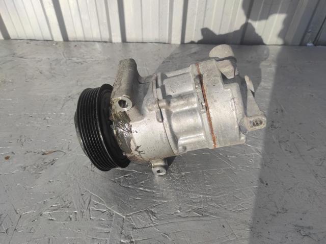 Компресор кліматичної установки 926005NY0A NISSAN
