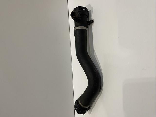 Патрубок системи охолодження 17127596837 BMW