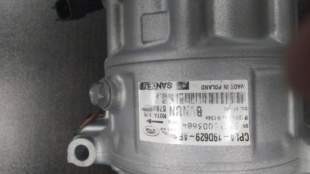Насос кондиціонера CPLA19D629AF LAND ROVER