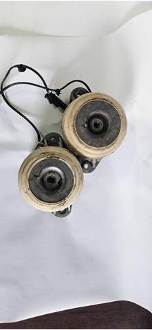 Ліва подушка двигуна A2122403017 MERCEDES