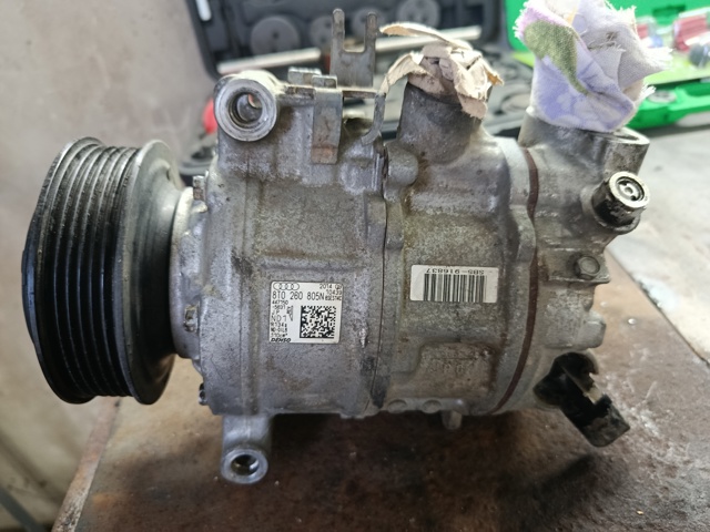 Компресор кондиціонера 8T0260805N VAG