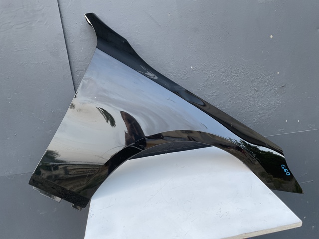 Переднє праве крило 41359633624 BMW