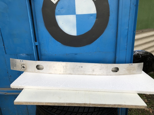 Балка бампера переднього 51114824951 BMW