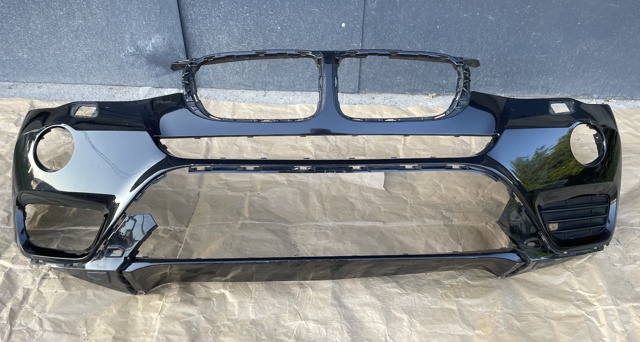 Бампер передній в зборі 51117389901 BMW