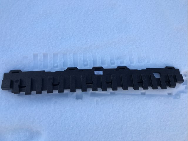 Абсорбер (наповнювач) бампера переднього 51117462268 BMW