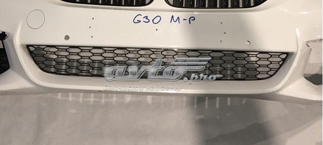 Решітка переднього бампера, центральна 51118064930 BMW