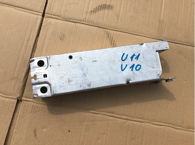Кронштейн підсилювача переднього бампера 51119883567 BMW