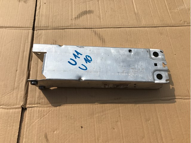 Кронштейн підсилювача переднього бампера 51119883568 BMW