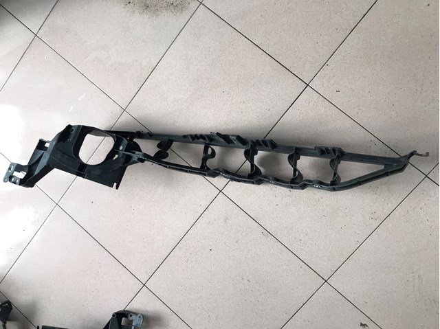 Кронштейн кріплення крила переднього правого верхній 51127157990 BMW