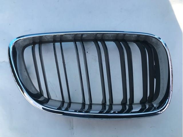 Решітка радіатора права 51137295524 BMW