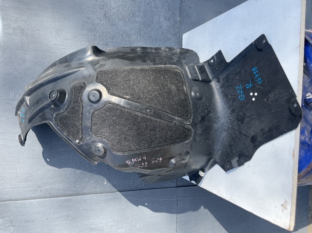 Підкрилок переднього крила, правий задній 51717447162 BMW