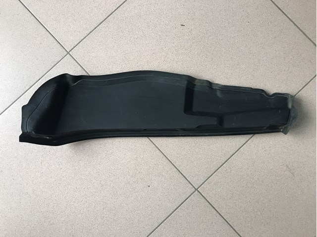 Ущільнювач крила 51767329400 BMW