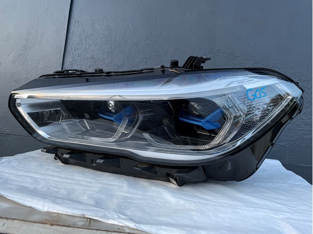 Фара дальнього світла в зборі 63119481817 BMW