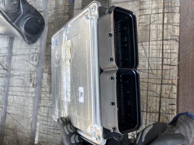 Блок електронного управління 06L907309B VAG