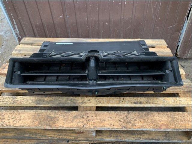 повітропровід радіатора 149415900A TESLA