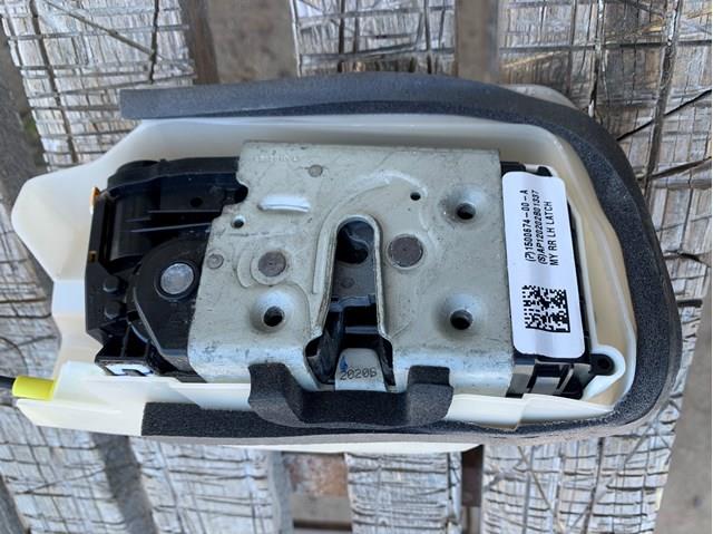 Замок задніх дверей, лівих 150067400A TESLA