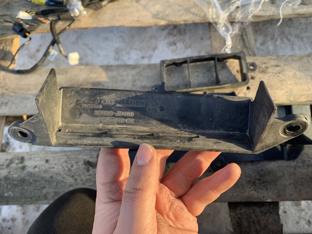 Повітрозабірник повітряного фільтра 28213J9100 HYUNDAI