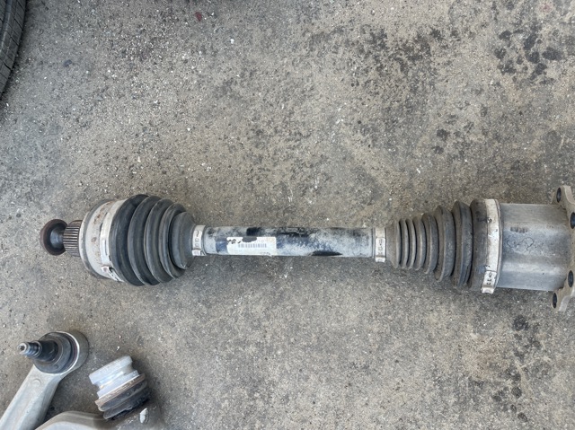 Вісь передня в зборі 4M0407271D VAG