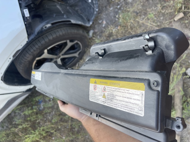 Патрубок повітряний, вхід повітряного фільтра 5QM129254 VAG