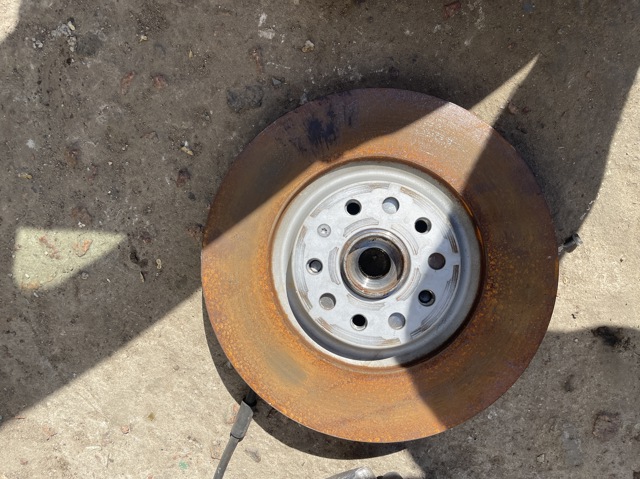 Диск переднього гальма 5QN615301A VAG
