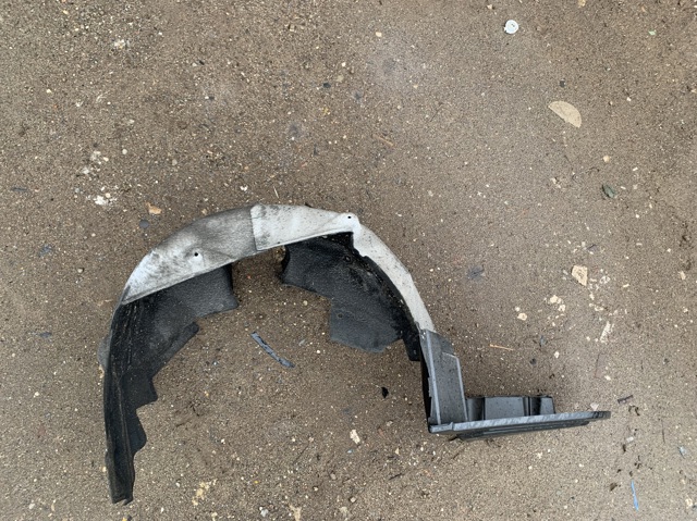 Підкрилок заднього крила, правий 74551TRTA00 HONDA