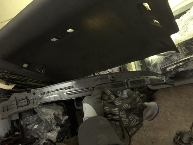 Ущільнювач арки крила 84142J9000 HYUNDAI