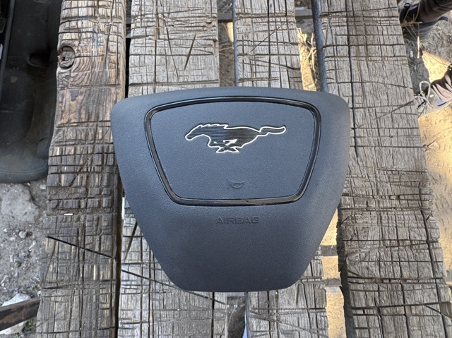 Комплект безпеки LJ8Z58043B13AC FORD