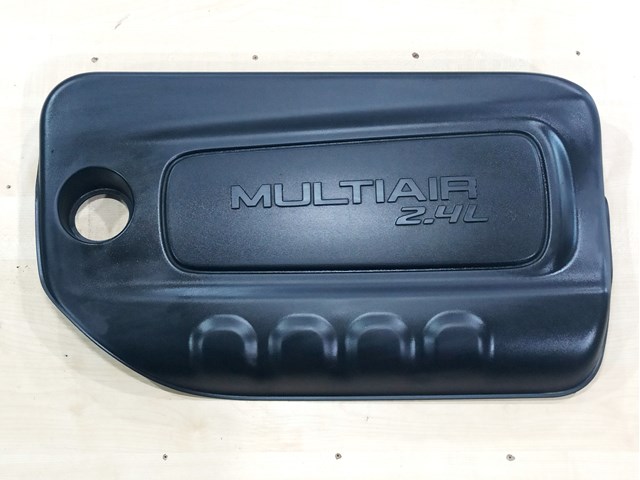 Кришка двигуна декоративна 04627875AH CHRYSLER