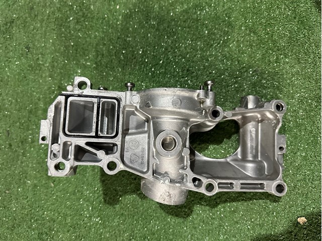 Насос системи охолодження 11517643067 BMW