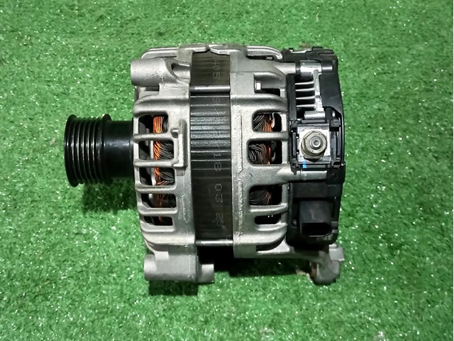Авто генератор 12318571357 BMW