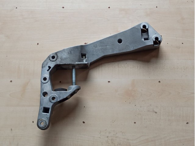 Кріплення коробки передач 22328486998 BMW