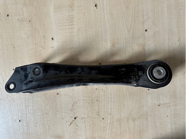 Важіль задньої підвіски нижній, лівий/правий 33306871020 BMW
