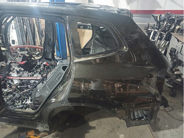 Крило заднє 41007494011 BMW