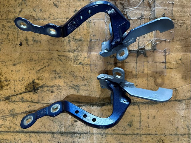 Петля багажника 41007494943 BMW