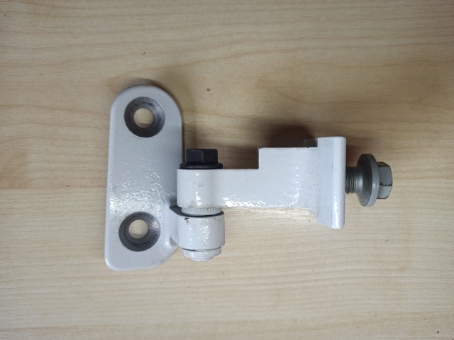 Петля передніх дверей, правих 41517420094 BMW
