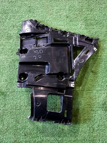 Напрямна заднього бампера, права 51127400668 BMW