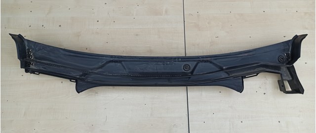 Водостік лобового скла, жабо 51717399015 BMW