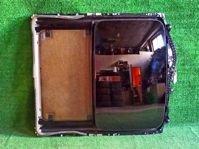 Скло даху 54107214889 BMW